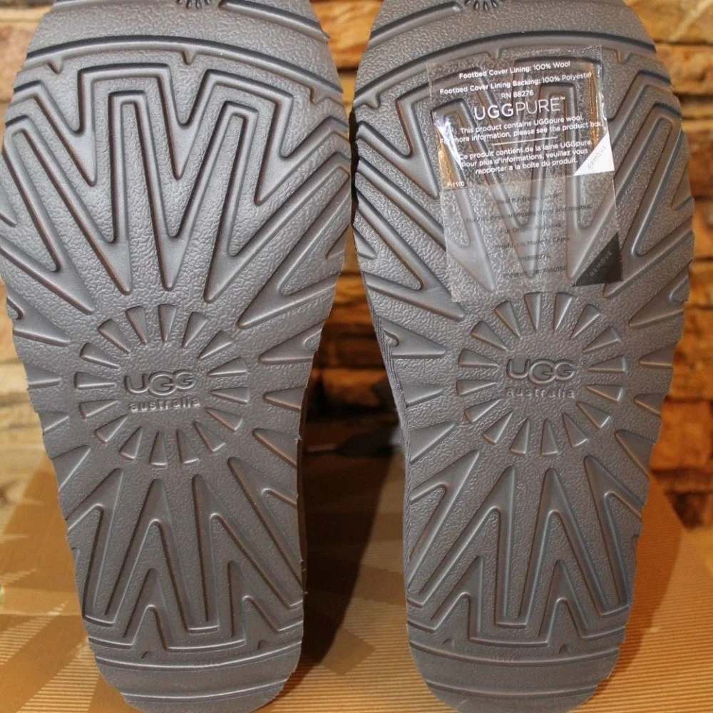 UGG ISLA Sweater Boots HEATHERED CHARCOAL GRAY - Picture 4 of 6